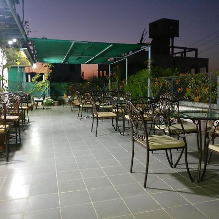 Aashiyana Inn Nashik Exterior photo
