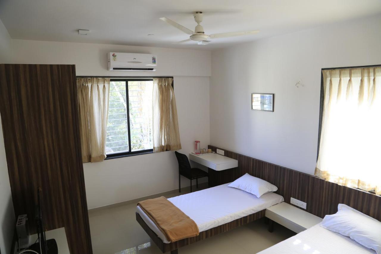 Aashiyana Inn Nashik Exterior photo